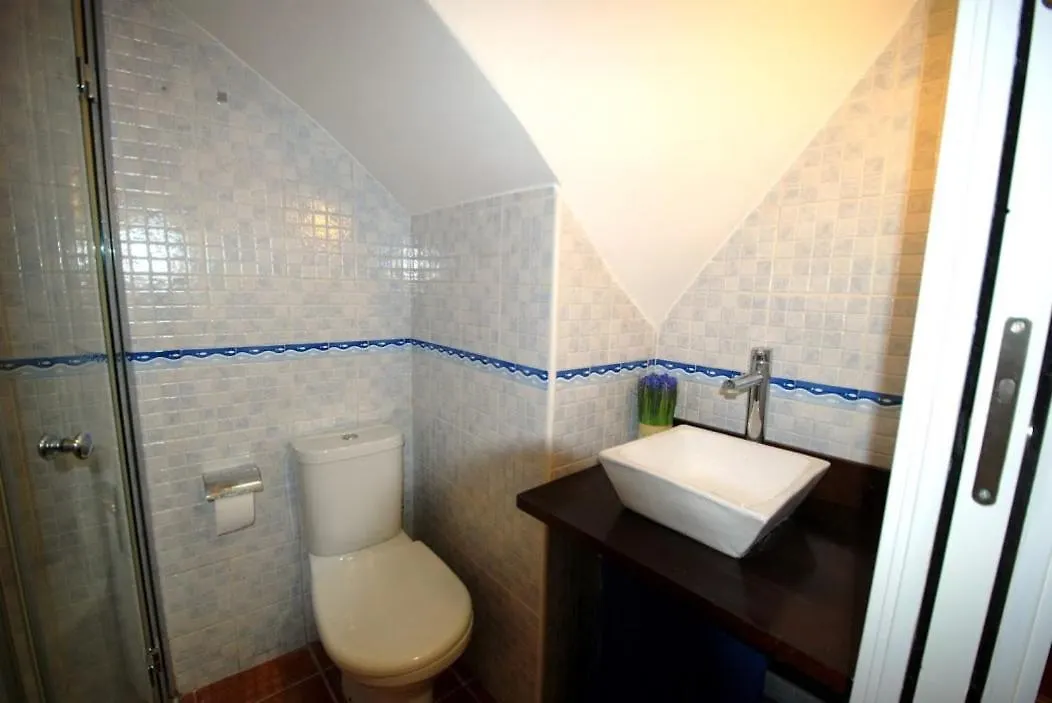 Ramblas Rentals Central Duplex 4Br Terrace Pool Table & Ping Pong バルセロナ 0*,