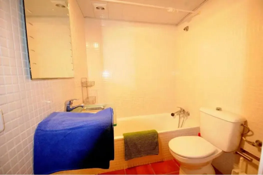 Ramblas Rentals Central Duplex 4Br Terrace Pool Table & Ping Pong バルセロナ アパート