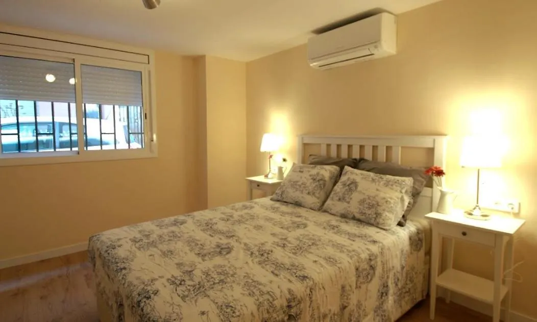 アパート Ramblas Rentals Central Duplex 4Br Terrace Pool Table & Ping Pong バルセロナ