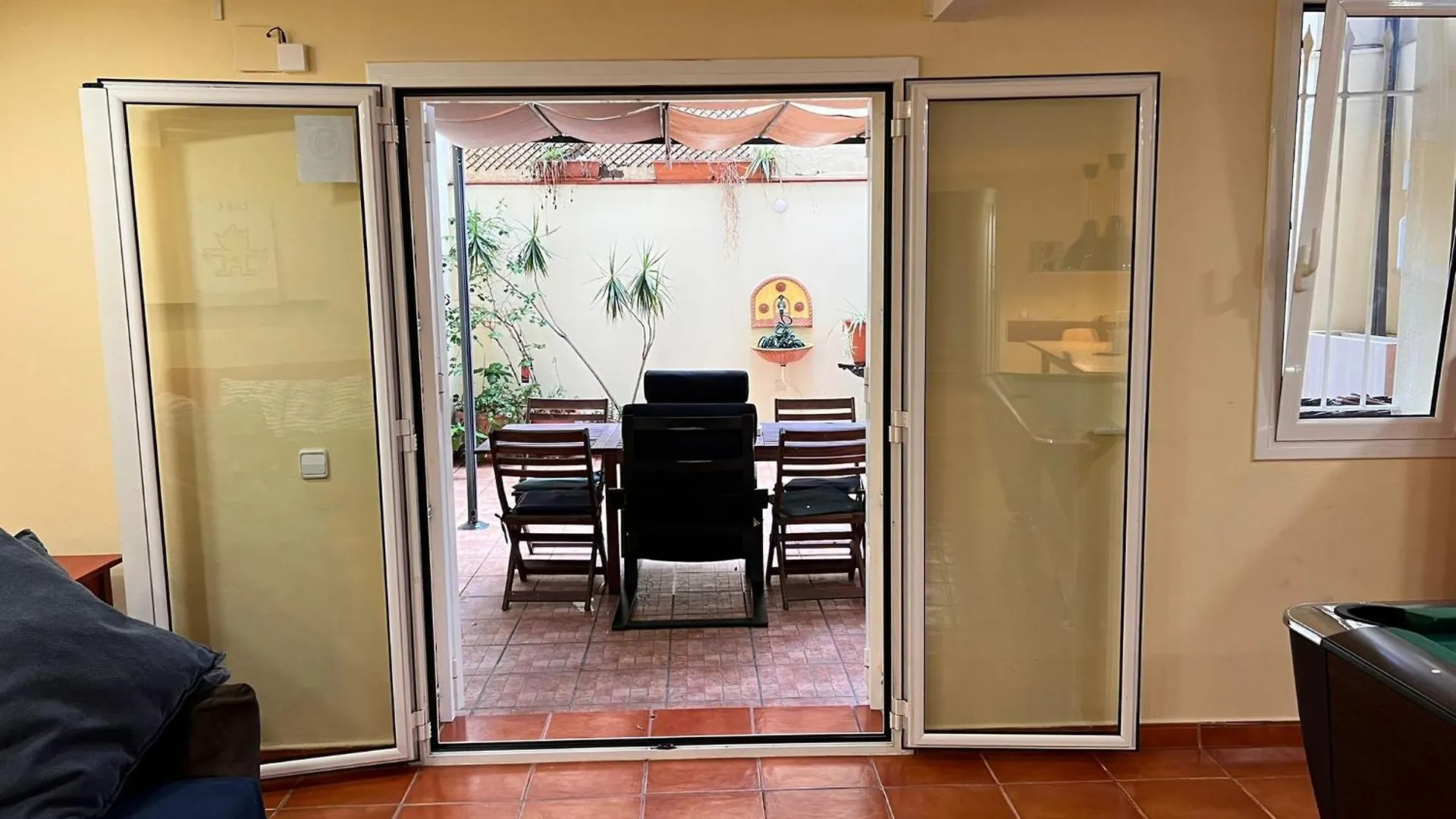 Ramblas Rentals Central Duplex 4Br Terrace Pool Table & Ping Pong バルセロナ スペイン