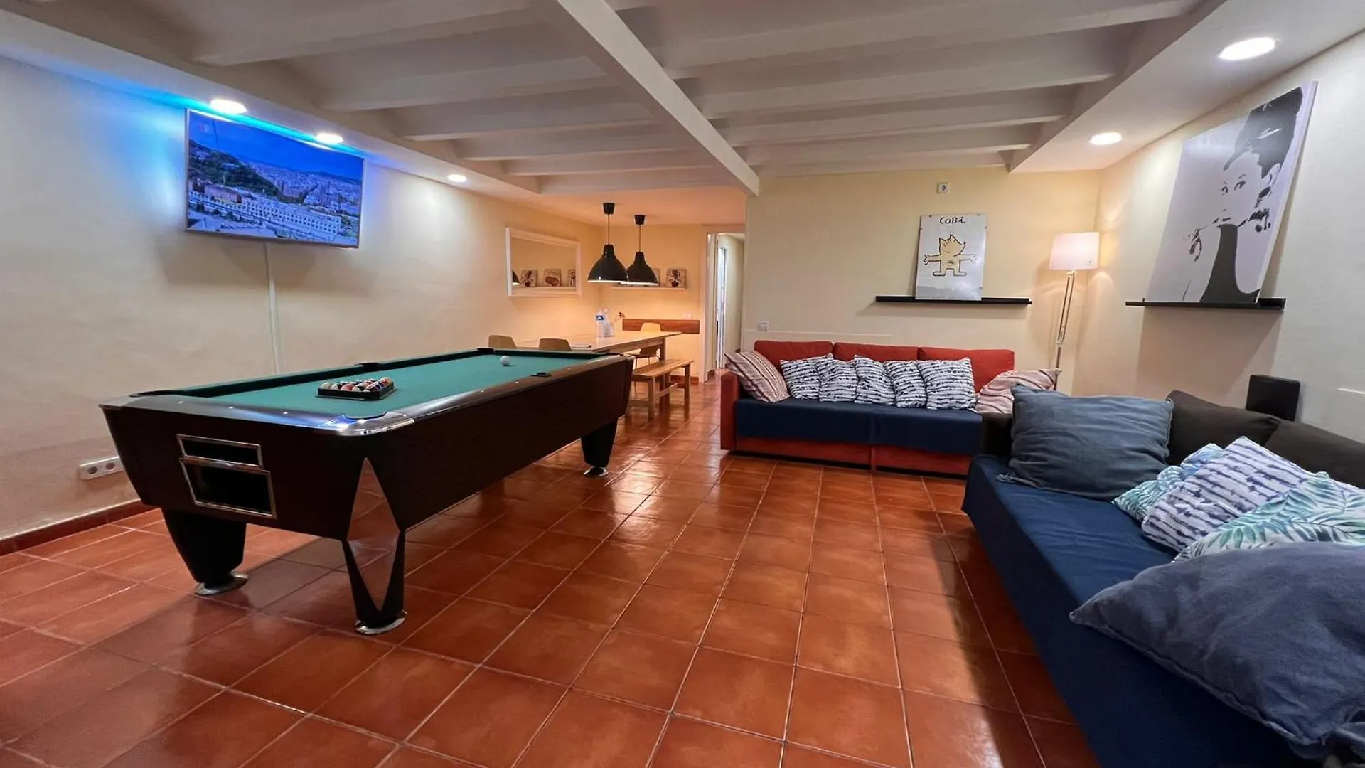 Ramblas Rentals Central Duplex 4Br Terrace Pool Table & Ping Pong バルセロナ スペイン
